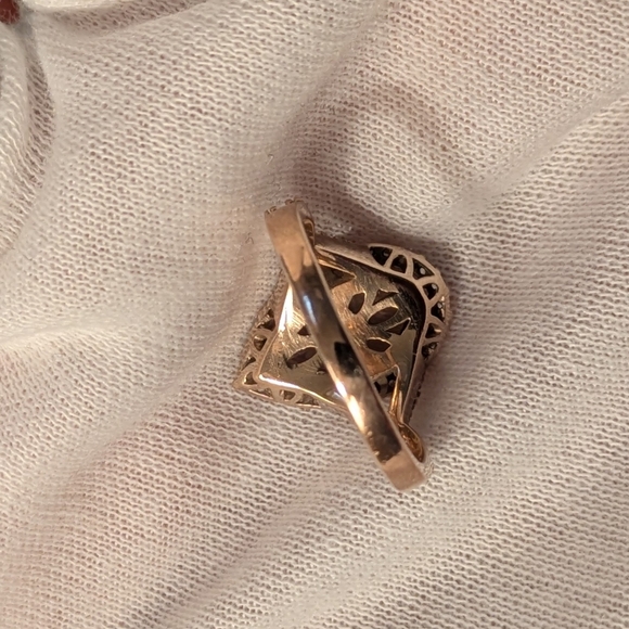Women's Morganite Ring - Picture 13 of 15